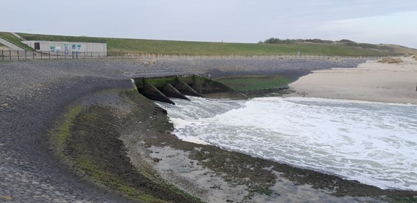 Waterdunen door Istimewa Elektro